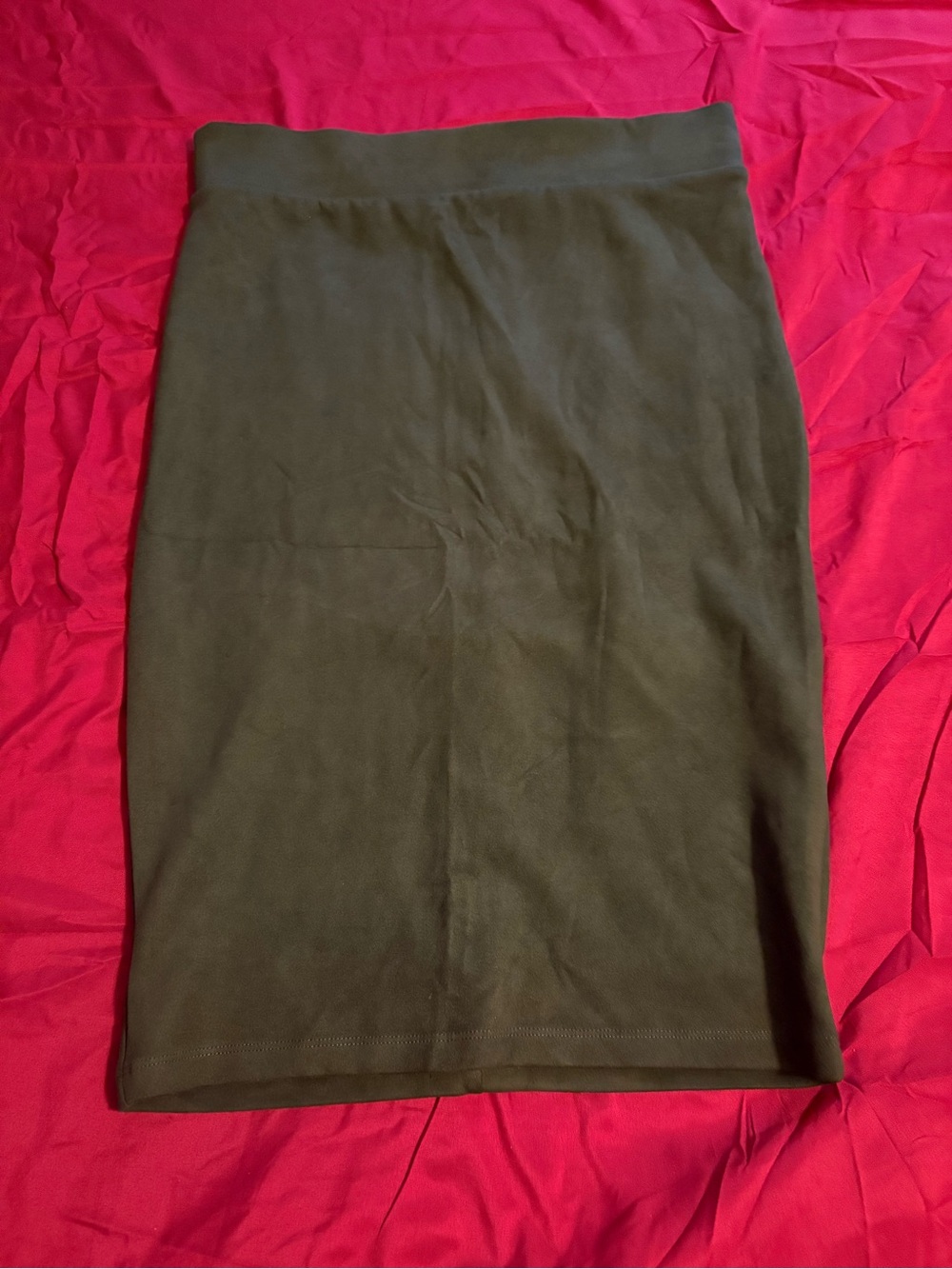 Olivia Blu women’s size medium dark green pencil skirt